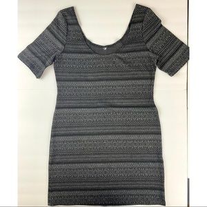 XHILARATION Scoop Neck Bodycon Gray Black Knit Dress ~ Size Large